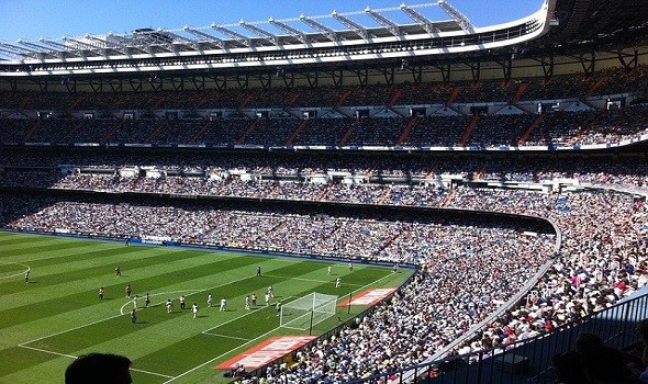ريال مدريد يُفسد احتفالات برشلونة ويؤجل الحسم بهدف قاتل