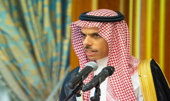 وزير الخارجية السعودي يؤكد أن المنطقة لا تحتمل مزيداً من الصراعات