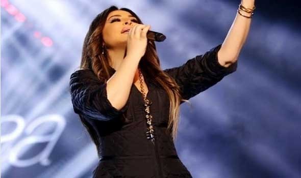  لبنان اليوم - النجمة اللبنانية أليسا تبدع في حفل غنائي في الكويت