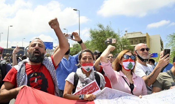  لبنان اليوم - اعتصام أمام مقر الاونروا في صيدا احتجاجًا على التقصير في خدماتها