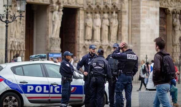  لبنان اليوم - وزير الداخلية الفرنسي يعلن إصابة شرطي بهجوم مسلح في مدينة كان