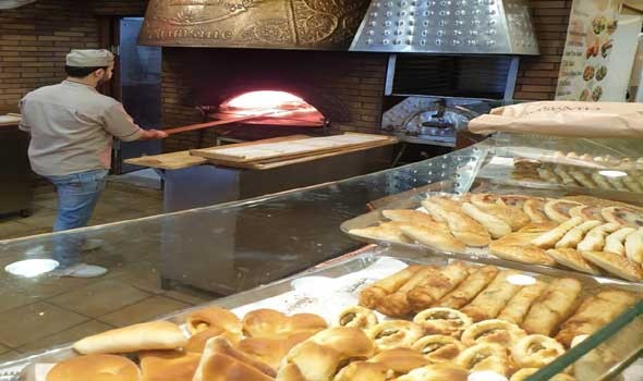  لبنان اليوم - ارتفاع سعر الدولار في لبنان يتسبب بأزمة الخبز والأفران تُطالب برفع التسعيرة وتُهدد بالاضراب