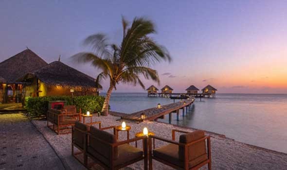 الجزائريون يشتكون من غلاء السياحة الداخلية مقارنة بعروض تونس والمالديف