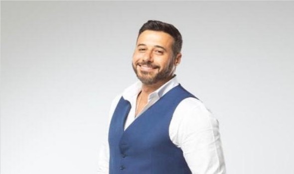 بكاء أحمد السعدنى أثناء حديث كمال أبو رية عن ذكرياته مع والده