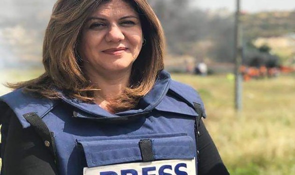  لبنان اليوم - شيرين أبو عاقلة الصحفية التي كان جنود الإحتلال يقلّدون صوتها قبل أن يسكتوه برصاصهم