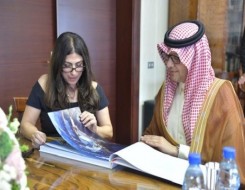  لبنان اليوم - السفير السعودي يزور المعهد اللبناني للموسيقى ليُهنّئ هبة القواس بالمنصب الجديد