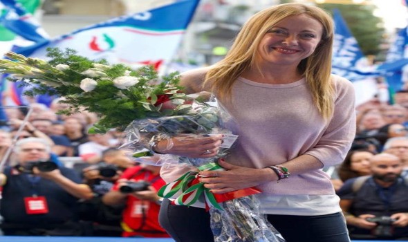 ميلوني تحذر من أن عام 2026 سيكون أصعب من 2025 وتدعو موظفي القصر الحكومي للاستعداد