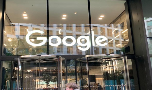 غوغل تسعى لفرض رسوم على الميزات المدعومة بالذكاء الاصطناعي