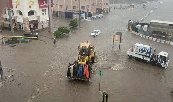  لبنان اليوم - الفيضانات في شمال إيطاليا تودي بحياة 8 وتتسبب في إجلاء الآلاف