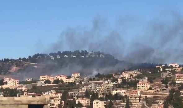 إسرائيل تستهدف البقاع الغربي شرق لبنان وحزب الله يقصف قاعدة عسكرية للاحتلال