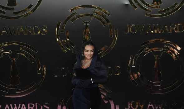 جورجينا رودريغيز تعلن ارتباطها بكريستيانو رونالدو بخاتم من الألماس