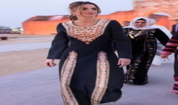  لبنان اليوم - الملكة رانيا تُعيد ارتداء إطلالة بعد تسع سنوات تعكس ثقتها وأناقتها