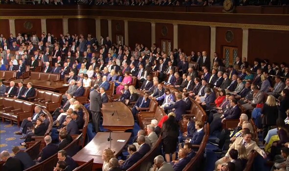  لبنان اليوم - ناجيات من اعتداءات جيفري إبستين يروين قصصهن أمام الكونغرس الأميركي