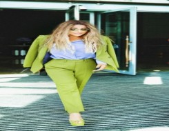  لبنان اليوم - نجوى كرم تخطف الأنظار بإطلالة راقية والشعر الأشقر