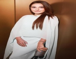  لبنان اليوم - أمينة خليل تتألق في الأبيض بإطلالات عصرية ولمسات أنثوية