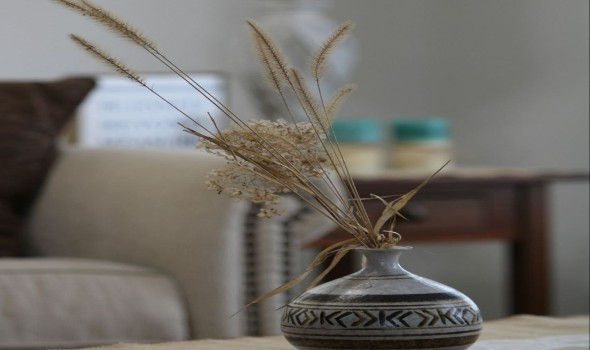  لبنان اليوم - أفكار مبتكرة لتنسيق أثاث بلون الشوكولاتة في ديكور غرفة المعيشة