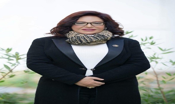 إقتراح برلمانية مصرية بدء الدوام من الخامسة صباحاً يثير   ضجّة ليجلسوا مع أسرهم أكثر