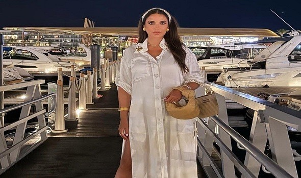 درة تتألق بإطلالات صيفية ملهمة في 2025