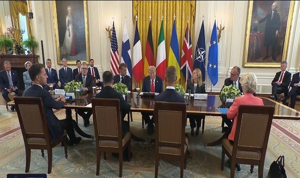  لبنان اليوم - ترامب يقطع اجتماعاً مع قادة أوروبيين لإجراء اتصال بنظيره الروسي فلاديمير بوتين حول اتفاق أوكرانيا