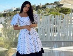  لبنان اليوم - النجمات يعِدن نقشة البولكا دوت إلى الواجهة بأسلوب أنيق