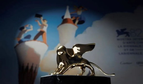 فيلم father mother sister brother يفوز بالأسد الذهبي في مهرجان فينيسيا السينمائي 2025 وسط احتفاء واسع