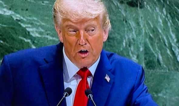 ترمب يتوعد داعش بالرد بعد مقتل أميركيين في هجوم بسوريا