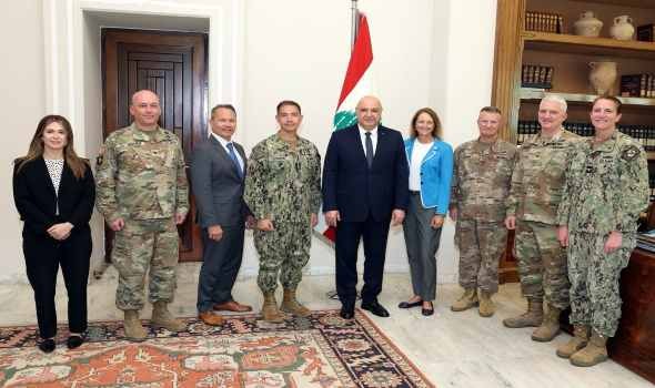  لبنان اليوم - الرئيس اللبناني العماد جوزاف عون يستقبل قائد القيادة الوسطى الأميركية براد كوبر في القصر الحمهوري