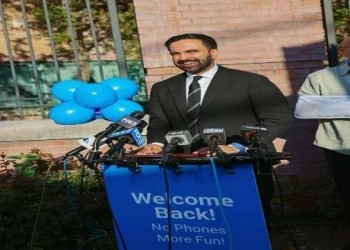  لبنان اليوم - لقطة طريفة لممداني في مترو نيويورك تكشف أسلوبه غير التقليدي في التواصل مع المواطنين